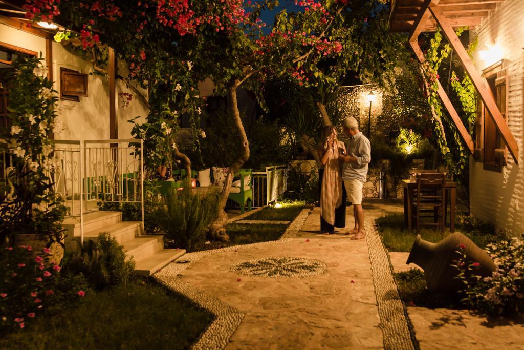 Hotel Courtyard Kalkan Exterior foto